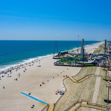 Boardwalk Hotel Charlee & Apartments Beach Hotel Oceanfront Seaside Heights Buitenkant foto