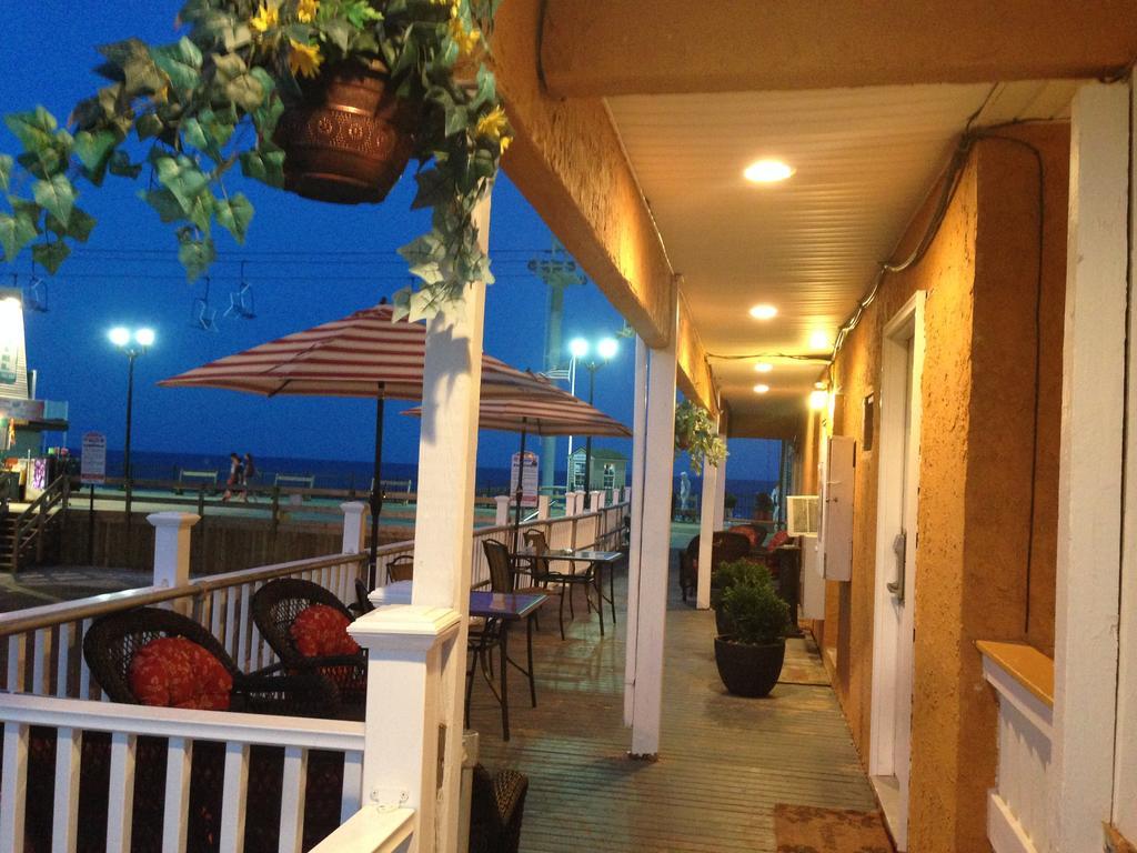 Boardwalk Hotel Charlee & Apartments Beach Hotel Oceanfront Seaside Heights Buitenkant foto