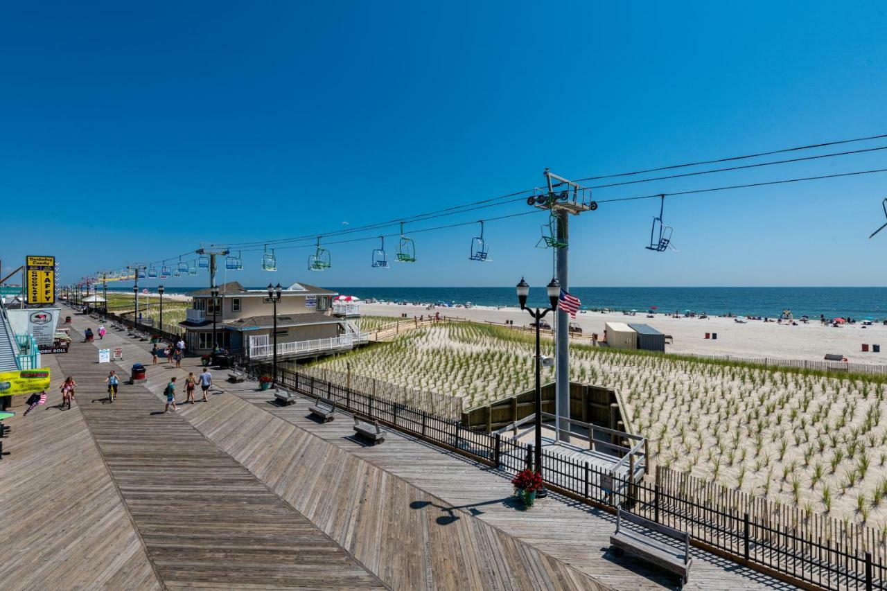 Boardwalk Hotel Charlee & Apartments Beach Hotel Oceanfront Seaside Heights Buitenkant foto
